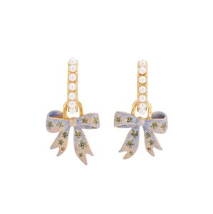 Hovedbilde Fable Bow Pearl Huggie &Oslash;redobber – 22k ...