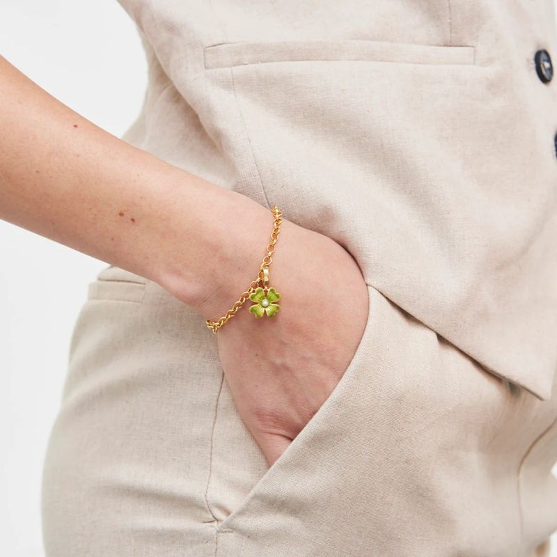 Fable Lucky Clover Charm – Gullbelagt kløveranheng