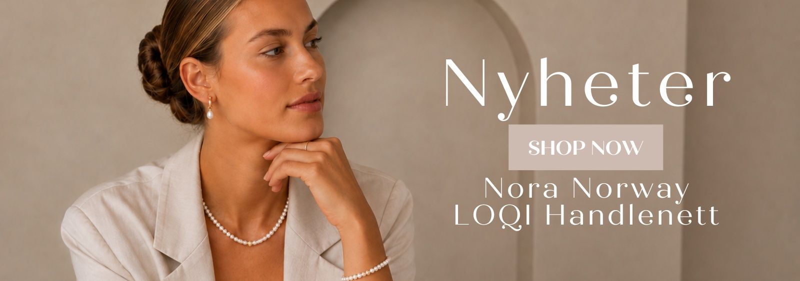 Oppdag nyheter hos Ros Mari Smykkebutikk og utforsk sesongens vakreste smykker. Her finner du elegante gullbelagte øredobber, halskjeder, ringer og armbånd i tidløst og moderne design. Vi oppdaterer jevnlig med trendy favoritter og feminine detaljer – perfekt til både hverdag, fest og som gave til henne.