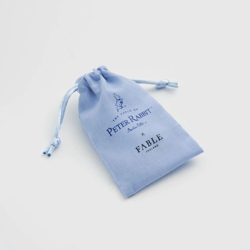 Fable England Peter Rabbit Charm – Håndmalt emaljeanheng
