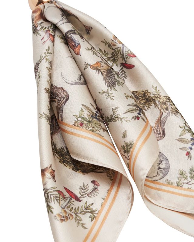Fable England Cream Into the Woods Scarf Bag Charm – Skjerf og veskecharms